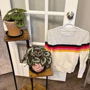 GAP Light Gray and Cream Knit Sweater